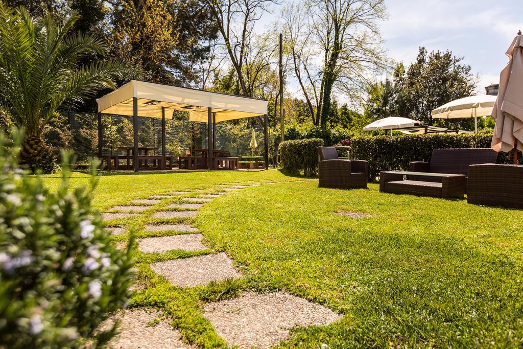 Hotel King Marina di Pietrasanta Εξωτερικό φωτογραφία
