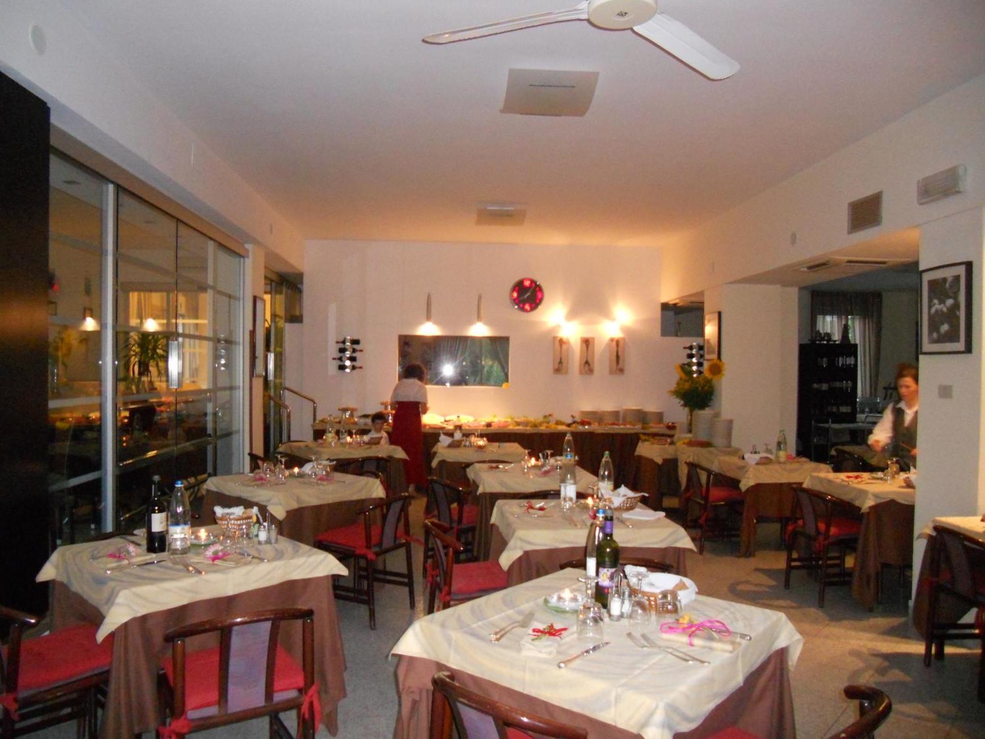 Hotel King Marina di Pietrasanta Εξωτερικό φωτογραφία