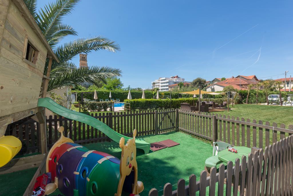 Hotel King Marina di Pietrasanta Εξωτερικό φωτογραφία